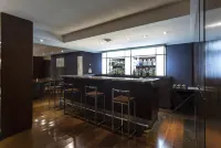 Ros Tower Hotel - 5-Star