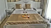 Taner Otel