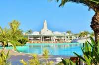 Royal Garden Palace - Families and Couples - 5-Star