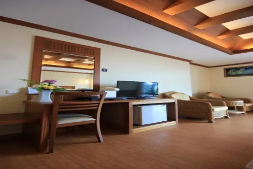 Mac Resort Hotel Photos