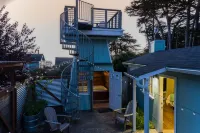 Inn at Schoolhouse Creek Hotels in Little River