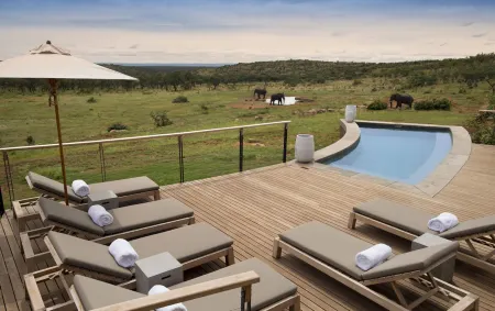 Mhondoro Safari Lodge & Villa