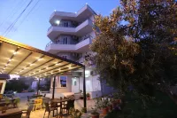 Sunshine Hotel - 3-Star
