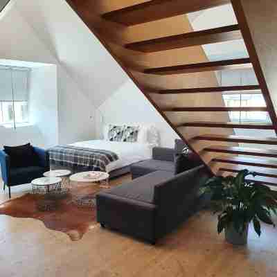 Top City Center Apartments Location Next to Lion Monument Rooms