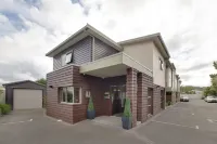 Boulcott Lodge Hotels in 