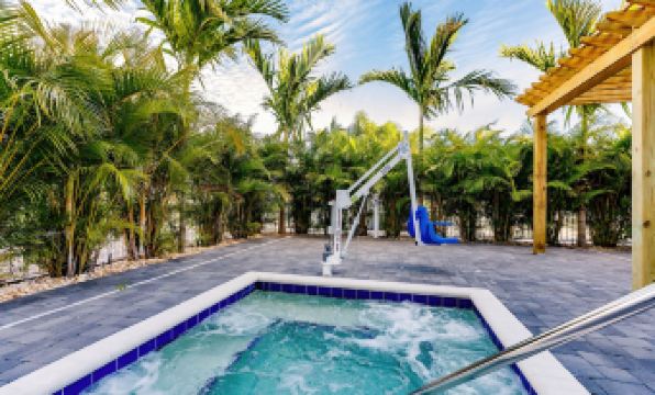 Kompose Boutique Hotel Sarasota