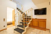 Center City Villa
