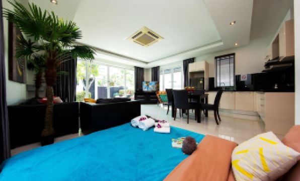 Colibri Pool Villa Pattaya
