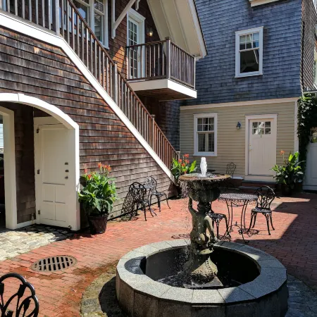 Pelham Court Hotel