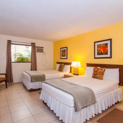 Bunker Hill Hotel Hotels near Christmas Cove