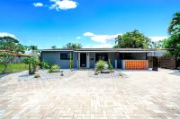 Oasis Heated Pool+Hot Tub! Wilton Drive & Beach!