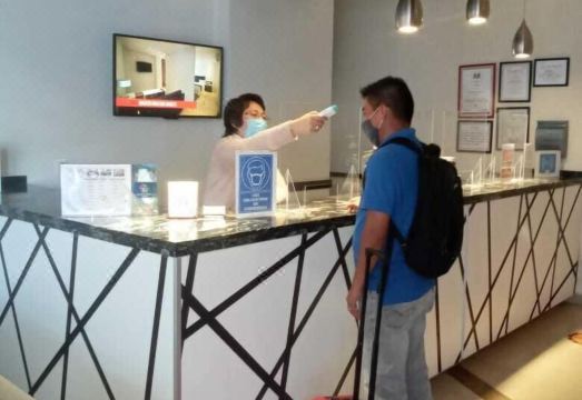 3. 디베르소 호텔 ..