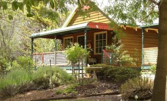 Trawool Shed Cottages, Cafe and Restaurant