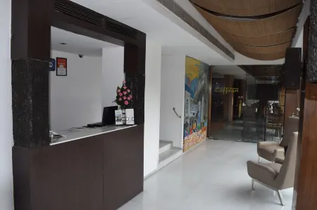 Hotel Palace Heights Отели рядом со станцией Rajiv Chowk