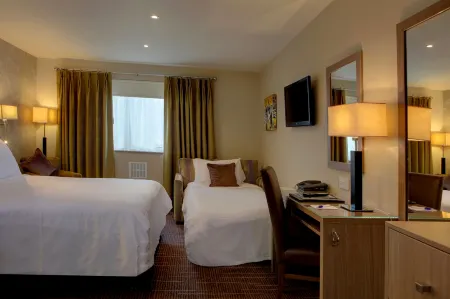 Best Western Pontypool Metro Hotel Отели в г. Гетр Фор