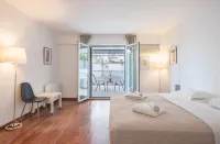 Adelos III Bloom Villa 5Br 360m - Sauna - Rooftop Hotels in 