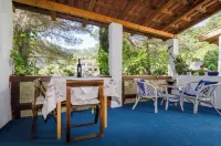 Apartments Vera Hotels in Sobra