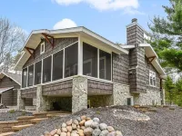 河畔隱居處 - 絕美景觀皮划艇全地形車 芒廷酒店