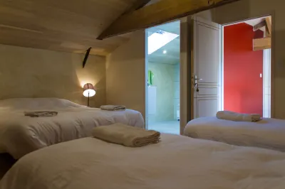 Le Puy Carmin - Chambre d'hôtes Avec Jacuzzi Hotels in Boufféré
