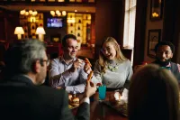 DoubleTree by Hilton Hotel Raleigh - Cary - bar
