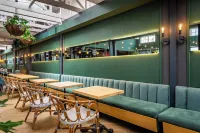 Old Bank Hotel - Lion Roars Hotels & Lodges - sarapan