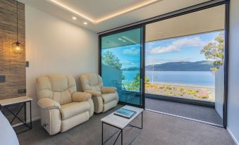 Fiordland Lakeview Motel and Apartments