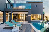 Living Hotel Lion's Eye - Pensions