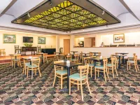 Ramada by Wyndham Birmingham Airport Hotels near Ruffner Mountain