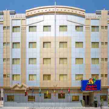 Royal Hotel Hotel Exterior