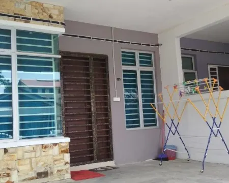 Alya Homestay Hotels in Masjid Tanah