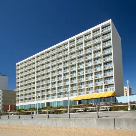 Holiday Inn Express & Suites VA BEACH OCEANFRONT by IHG