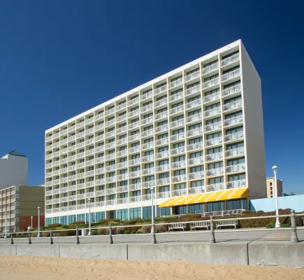 Holiday Inn Express & Suites VA BEACH OCEANFRONT by IHG - 3-Star