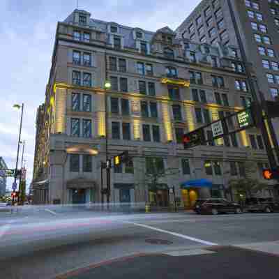 The Cincinnatian Hotel, Curio Collection by Hilton Hotel Exterior