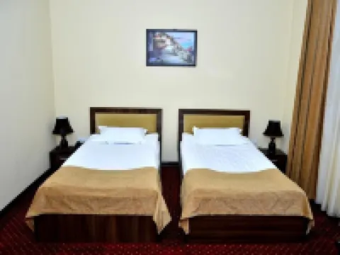 Diyora Malika Hotels near Qo‘sh hovuz masjidi