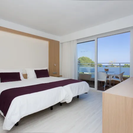 Insotel Cala Mandia Resort