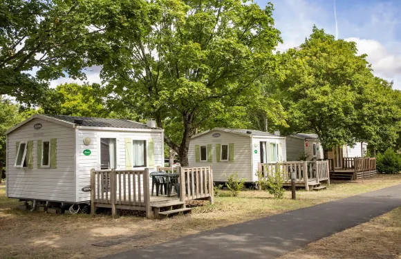 蒙盧瓦-盧瓦爾河畔露營地