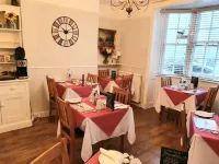 Lyndale Guest House - breakfast