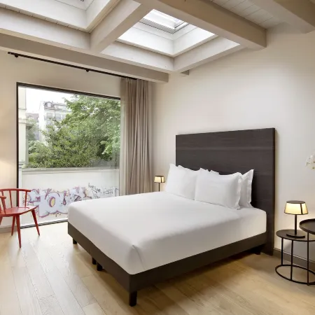 Opera35 Boutique Hotel