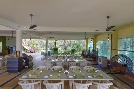 The Riverwood Forest Retreat Pench