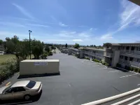 Budget Inn of Hayward - parking