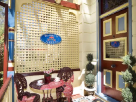 Mountain Whispers Varenna Luxury Hotels in Leura