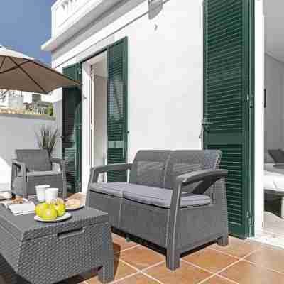 Calçada do Pico I by An Island Apart Rooms