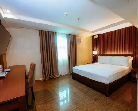 Emerald Boutique Hotel Hotels in Legaspi