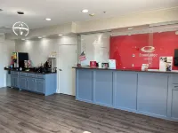 إيكونو لودج بومونت آي-10 ساوث