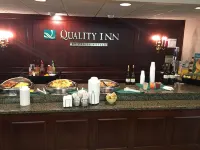 Quality Inn Schaumburg - Chicago Near the Mall - Aamiainen