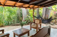 Banana Beach Bungalows Hotels in Carmen