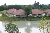 Pirom Lake and Resort Các khách sạn ở Prachantakham