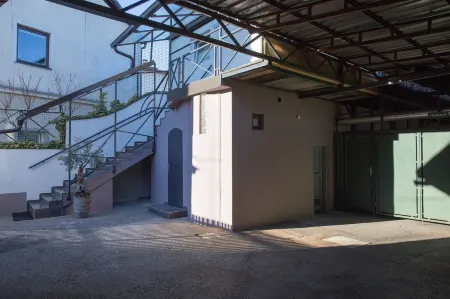 Apartments SHISHKA Отели рядом с достопримечательностью «EGO Lecta»