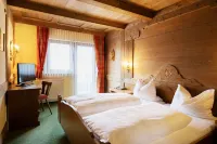 Landgasthof Zur Post Hotels in Grassau