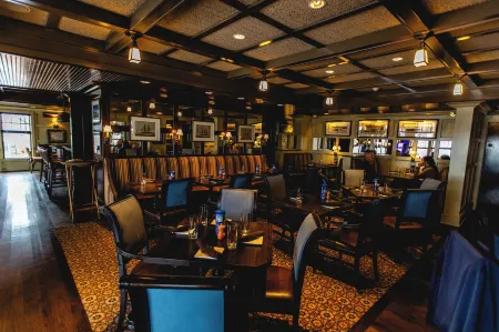 Saybrook Point Resort & Marina Отели в г. Олд Лайм